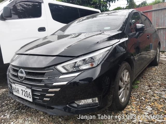 Car gallery image