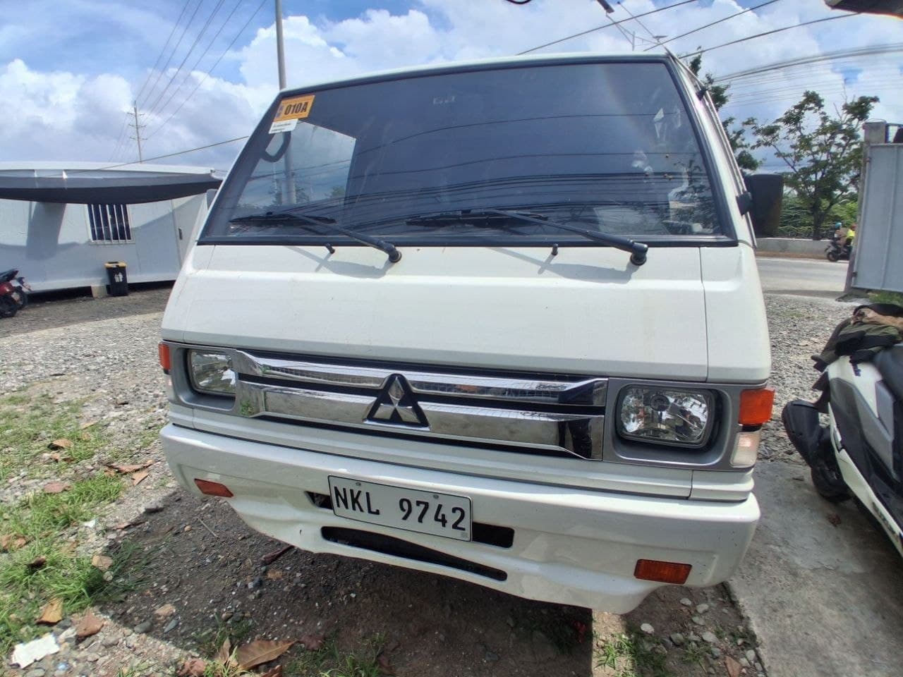 Car gallery image