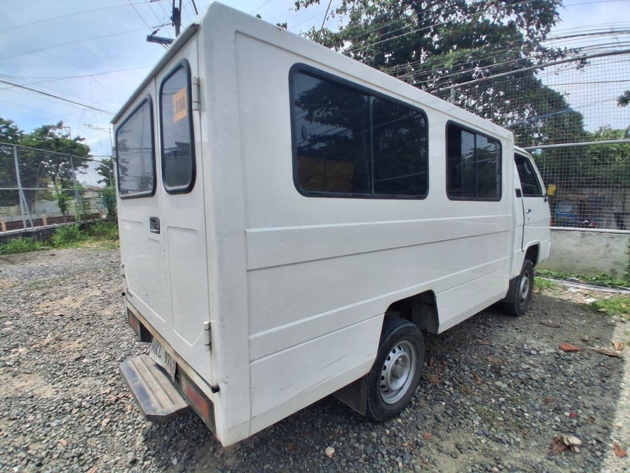 Car gallery image