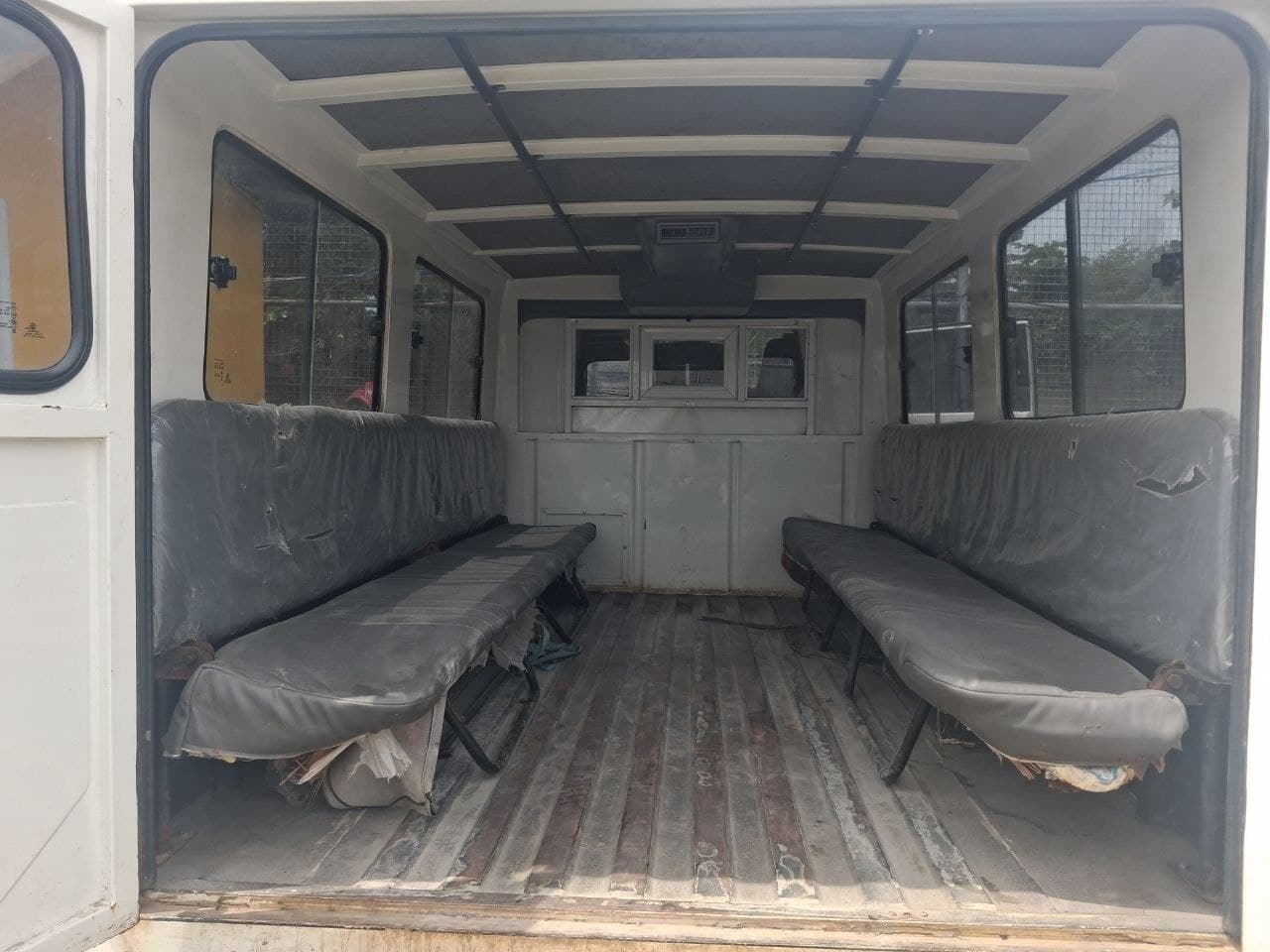 Car gallery image
