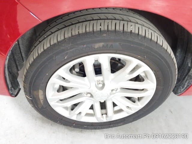 Car gallery image