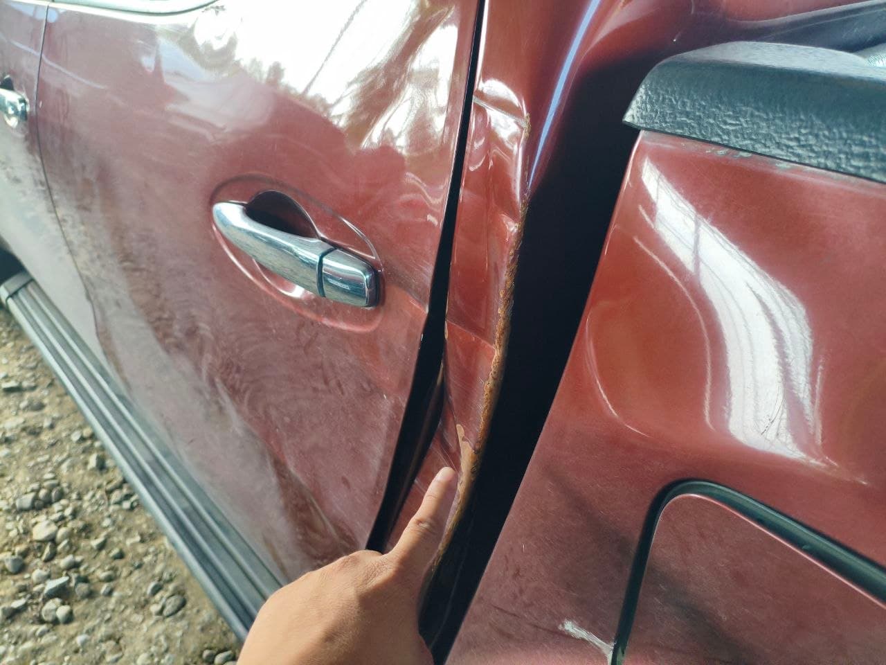 Car gallery image