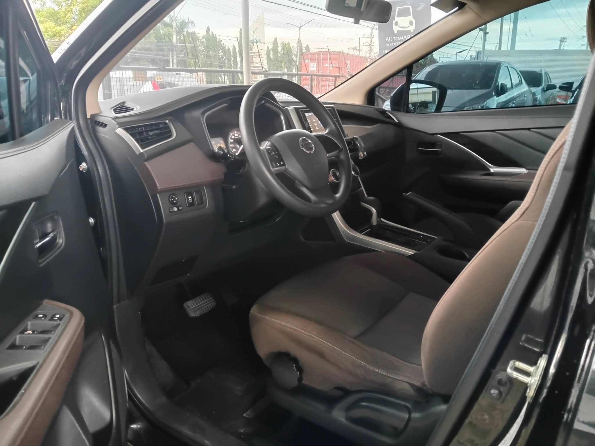 Car gallery image