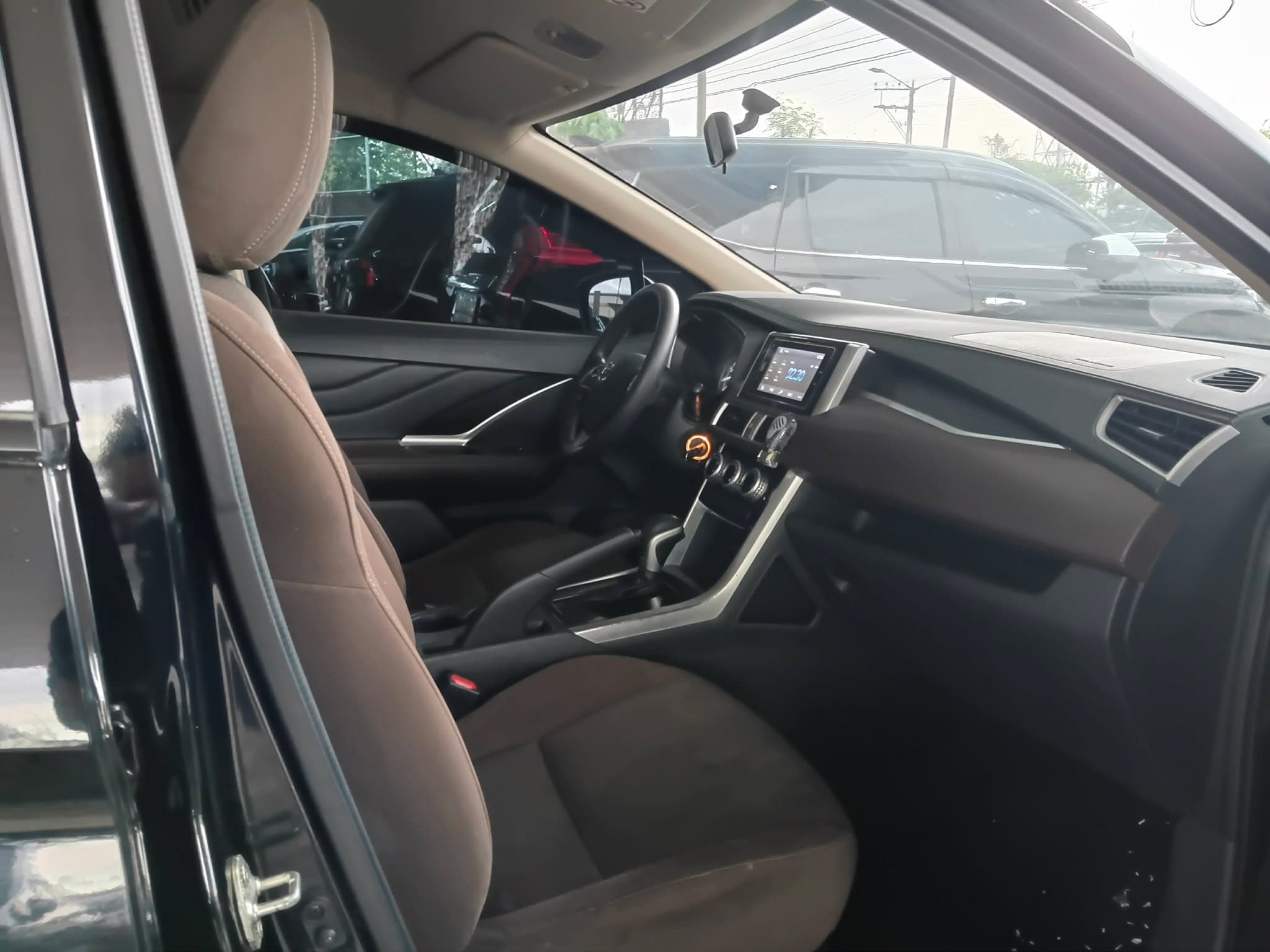 Car gallery image