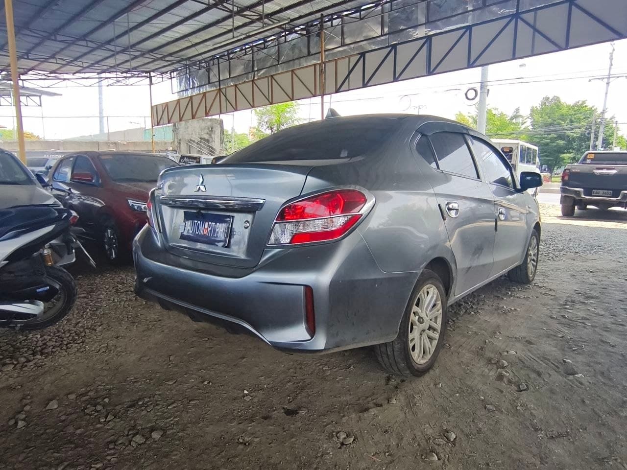 Car gallery image