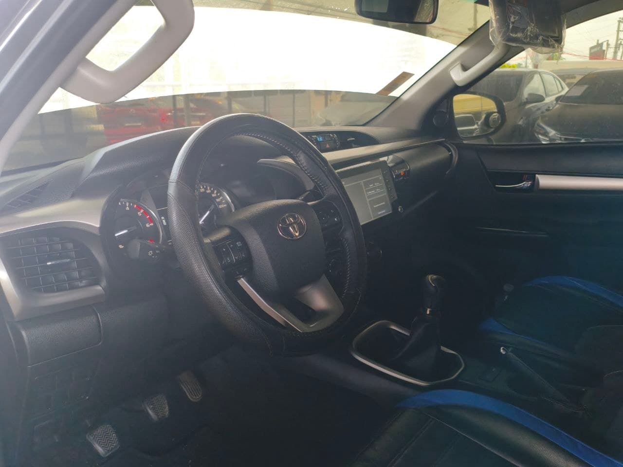 Car gallery image