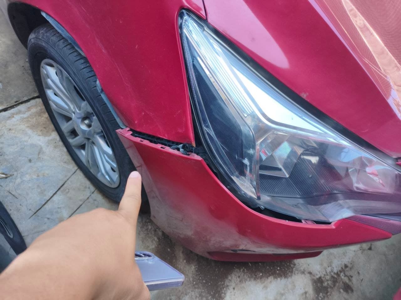 Car gallery image