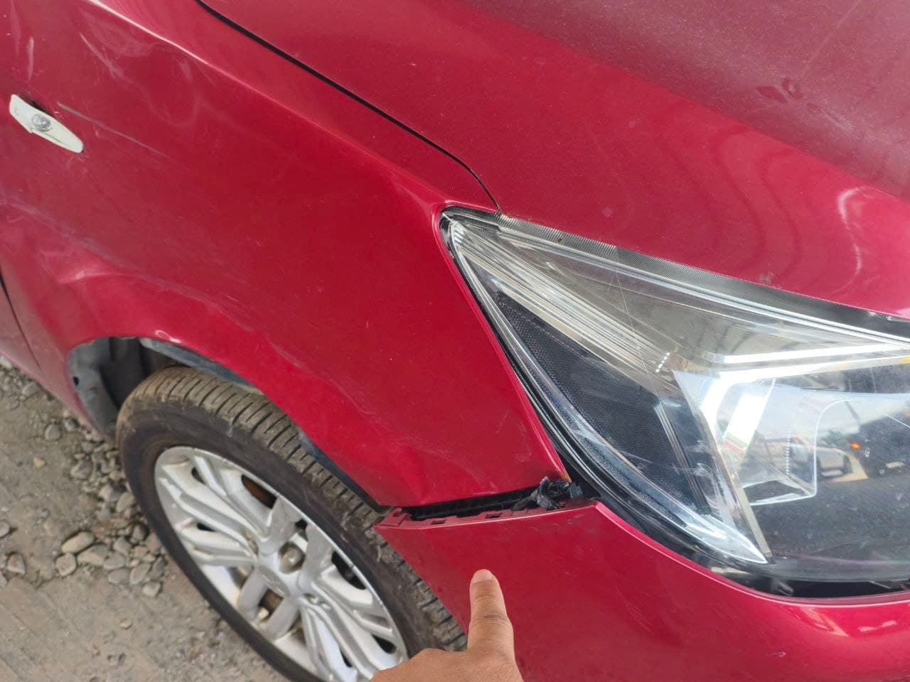 Car gallery image