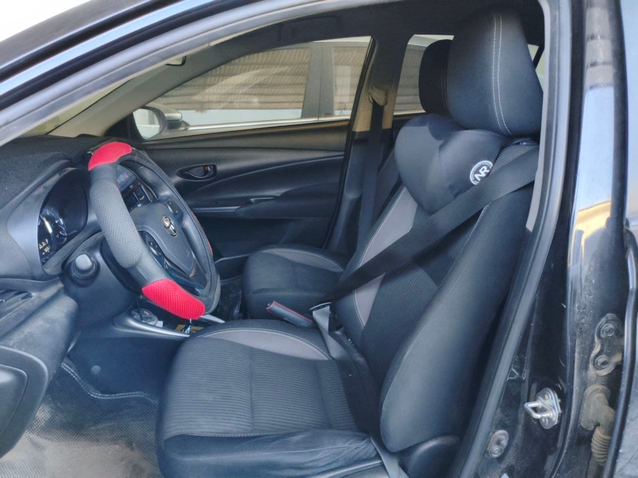 Car gallery image