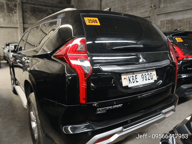 Car gallery image
