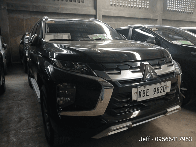Car gallery image