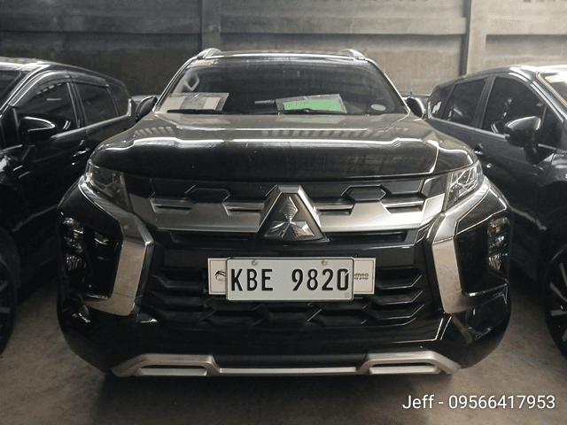Car gallery image