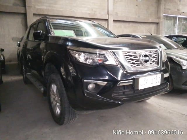 Car gallery image