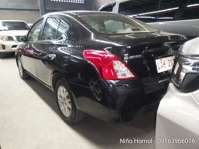 Car gallery image