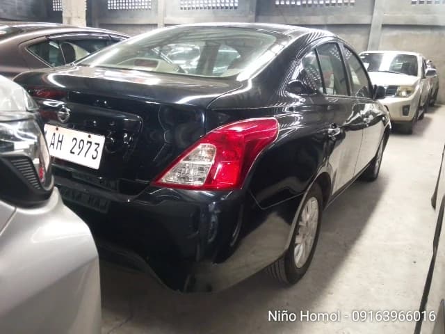 Car gallery image