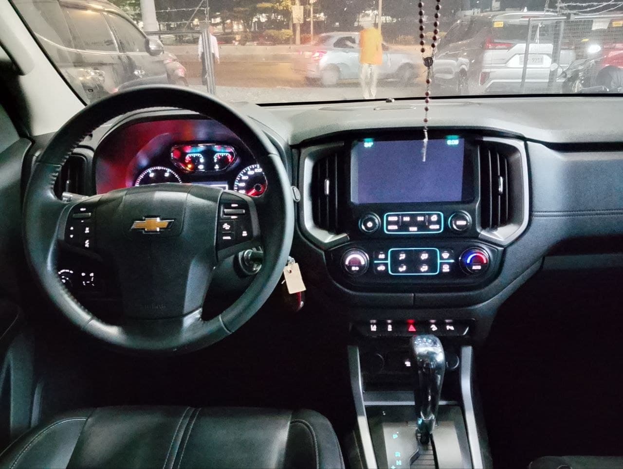 Car gallery image