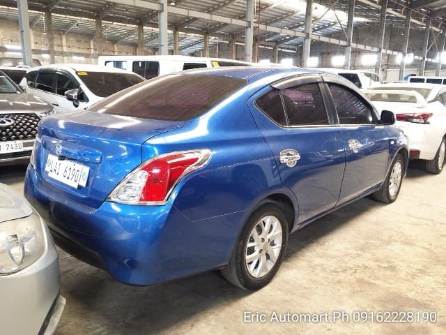 Car gallery image