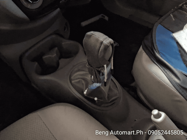 Car gallery image