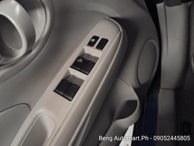Car gallery image