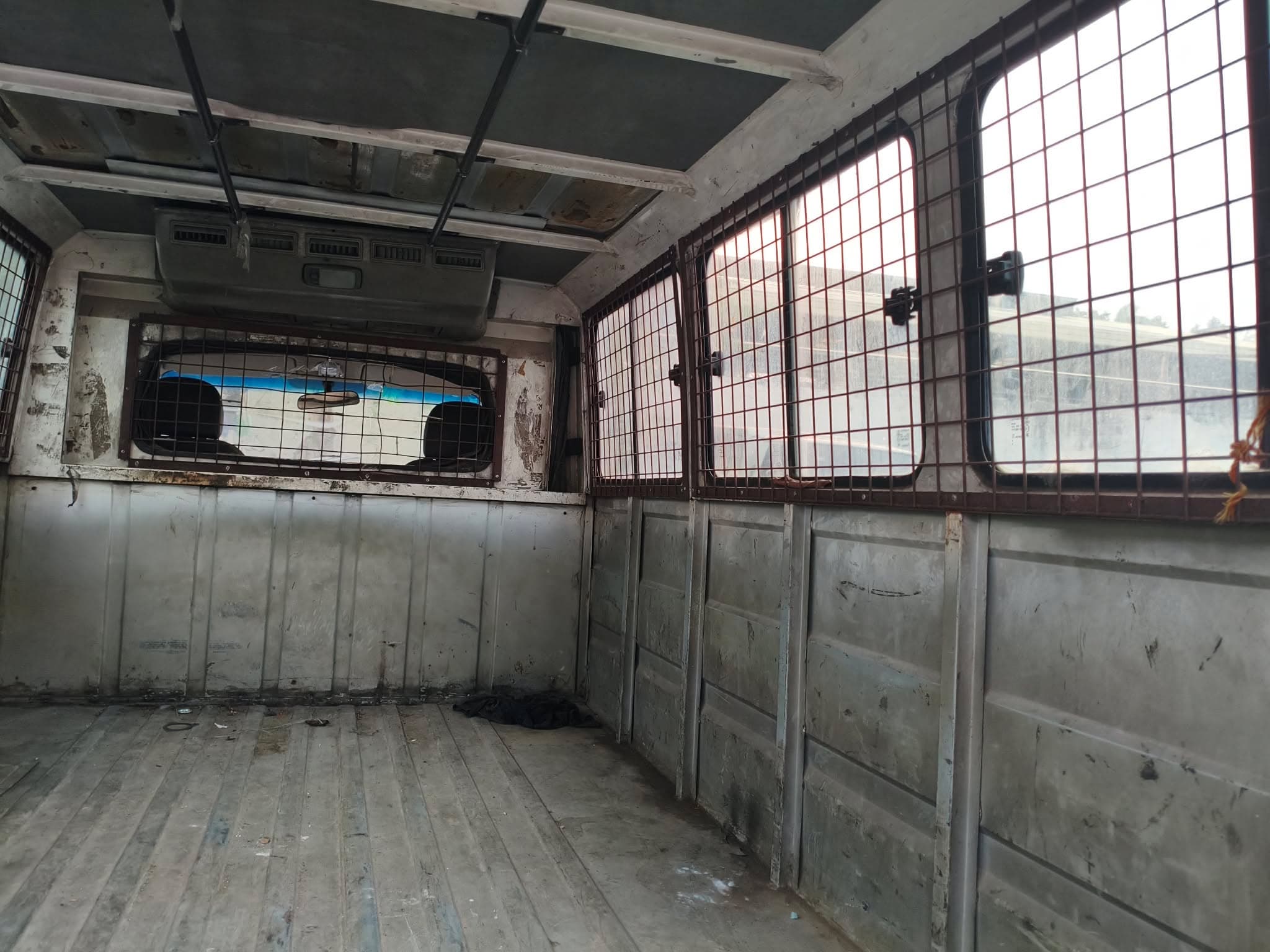 Car gallery image