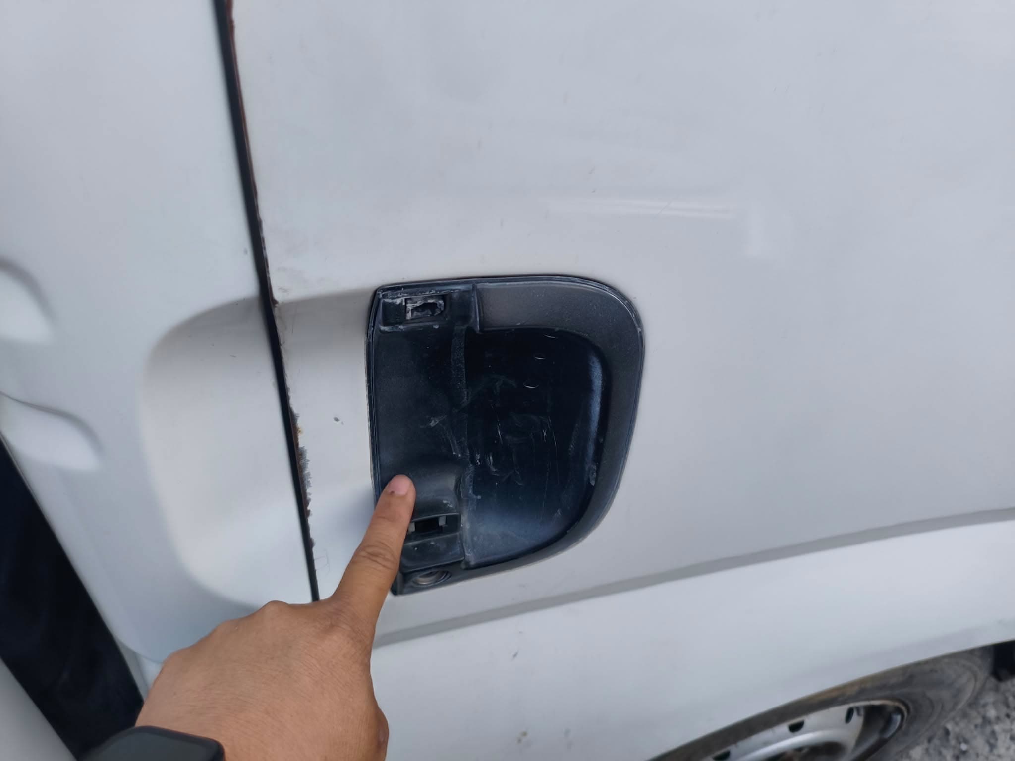 Car gallery image