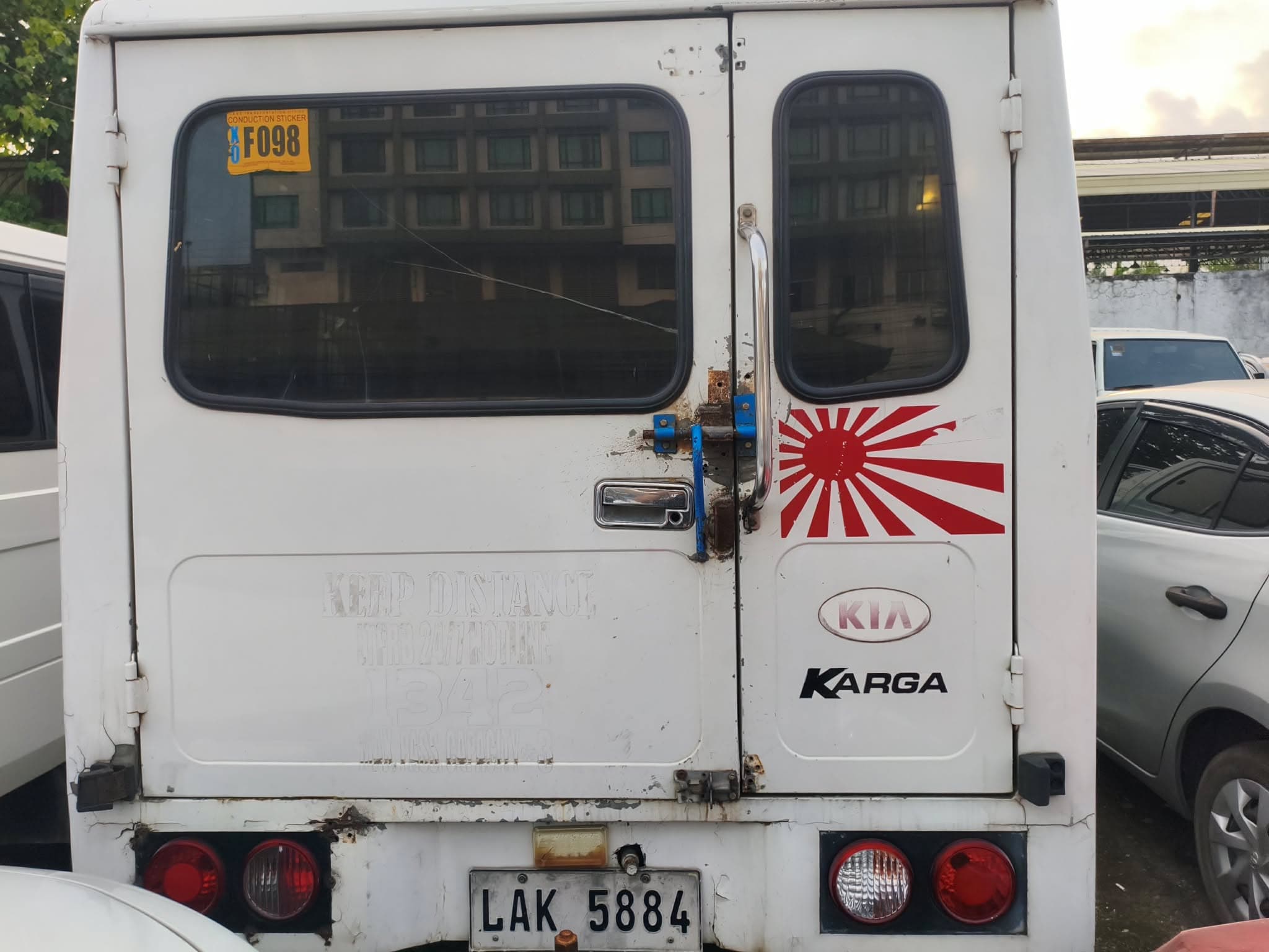 Car gallery image