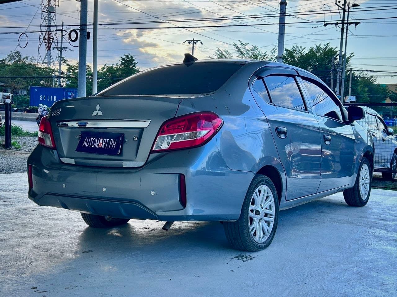 Car gallery image