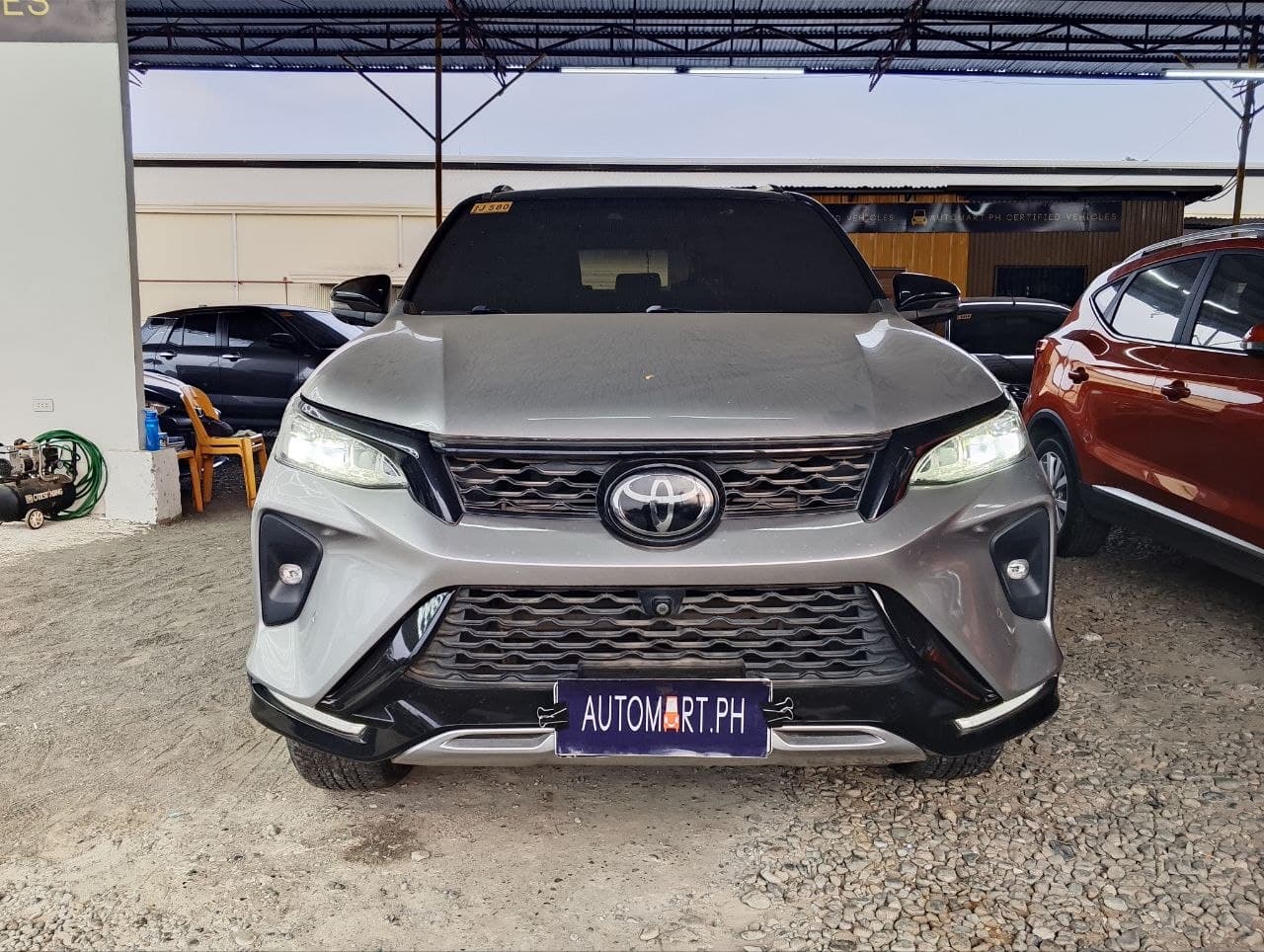 Car gallery image