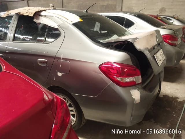 Car gallery image