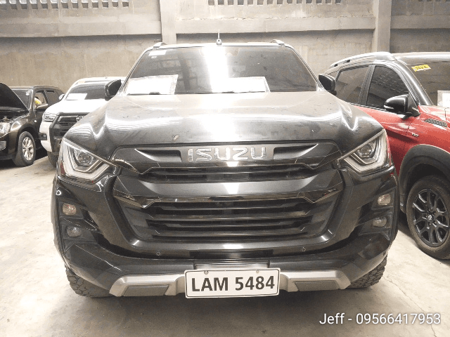 Car gallery image