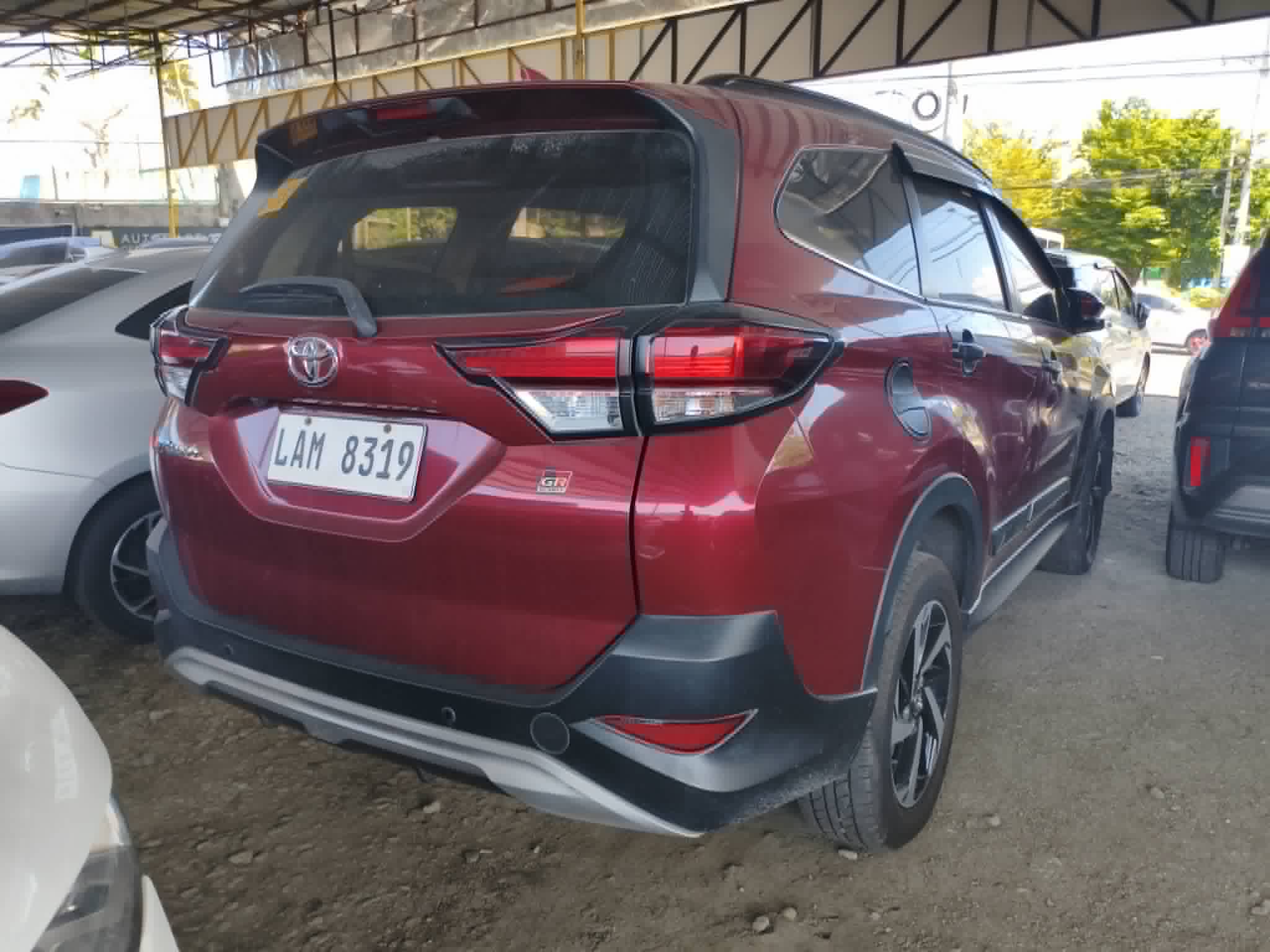Car gallery image