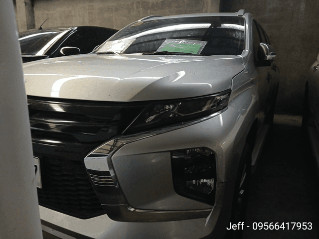 Car gallery image