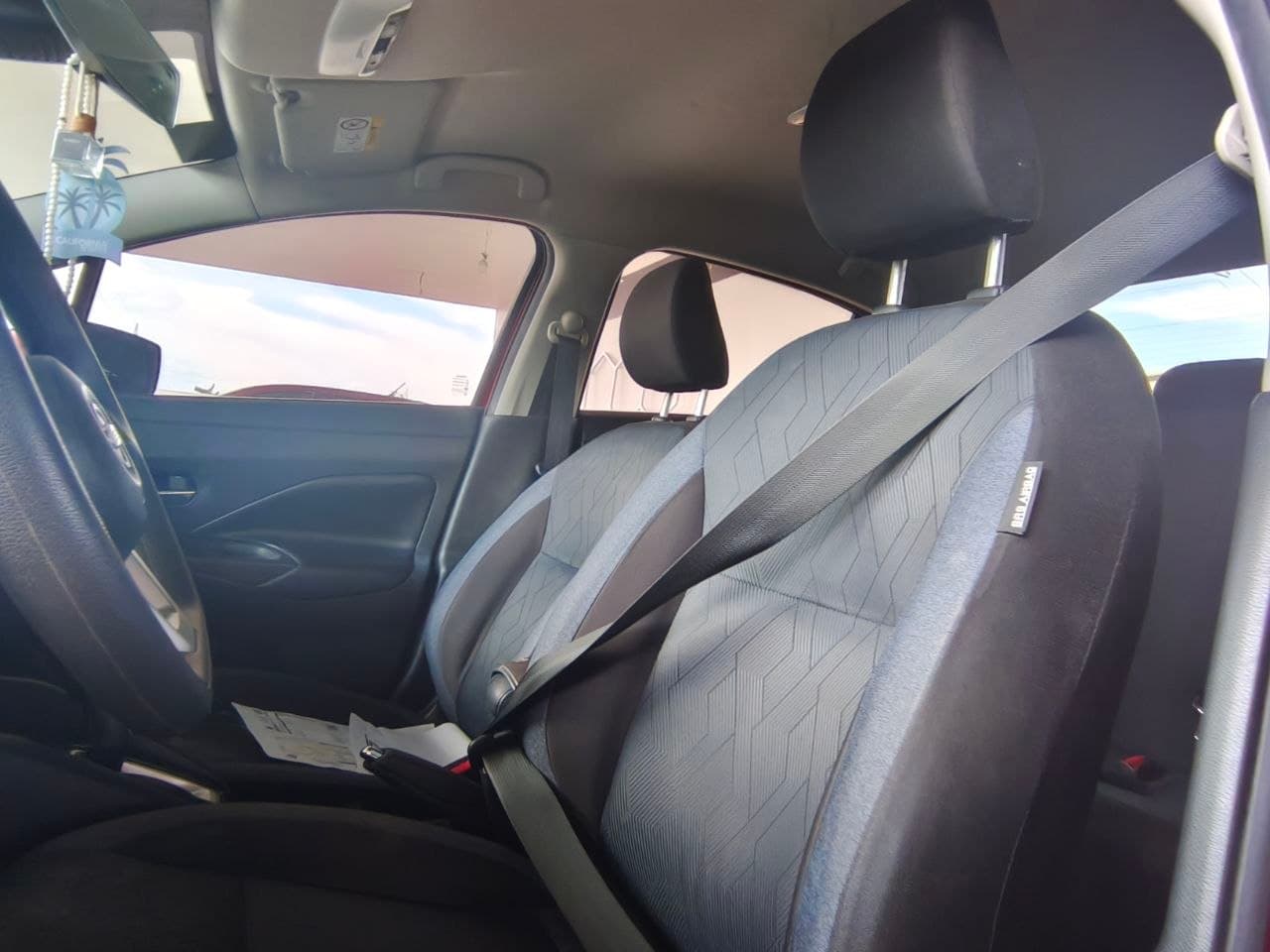 Car gallery image