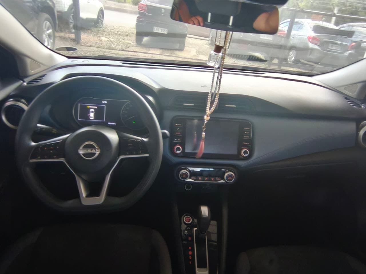 Car gallery image