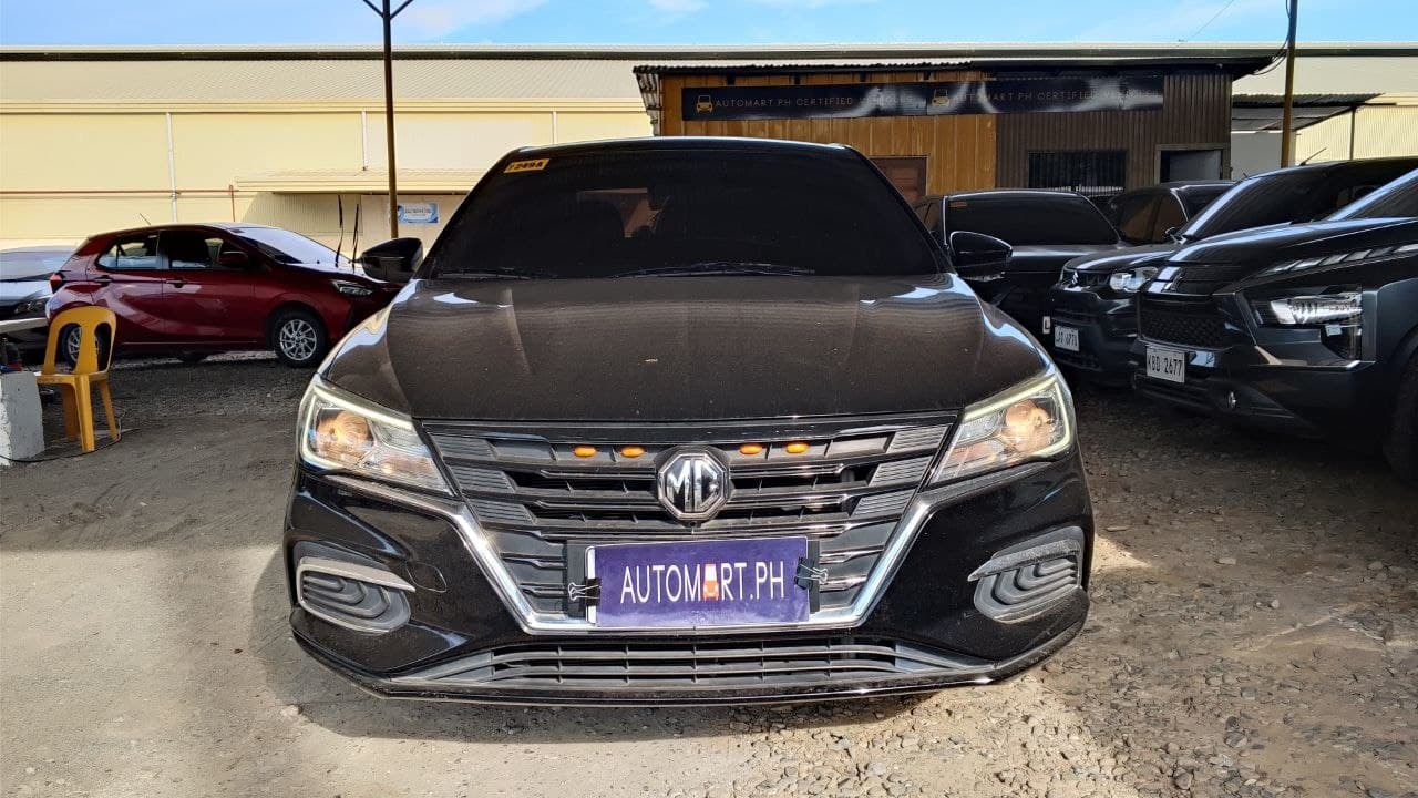 Car gallery image