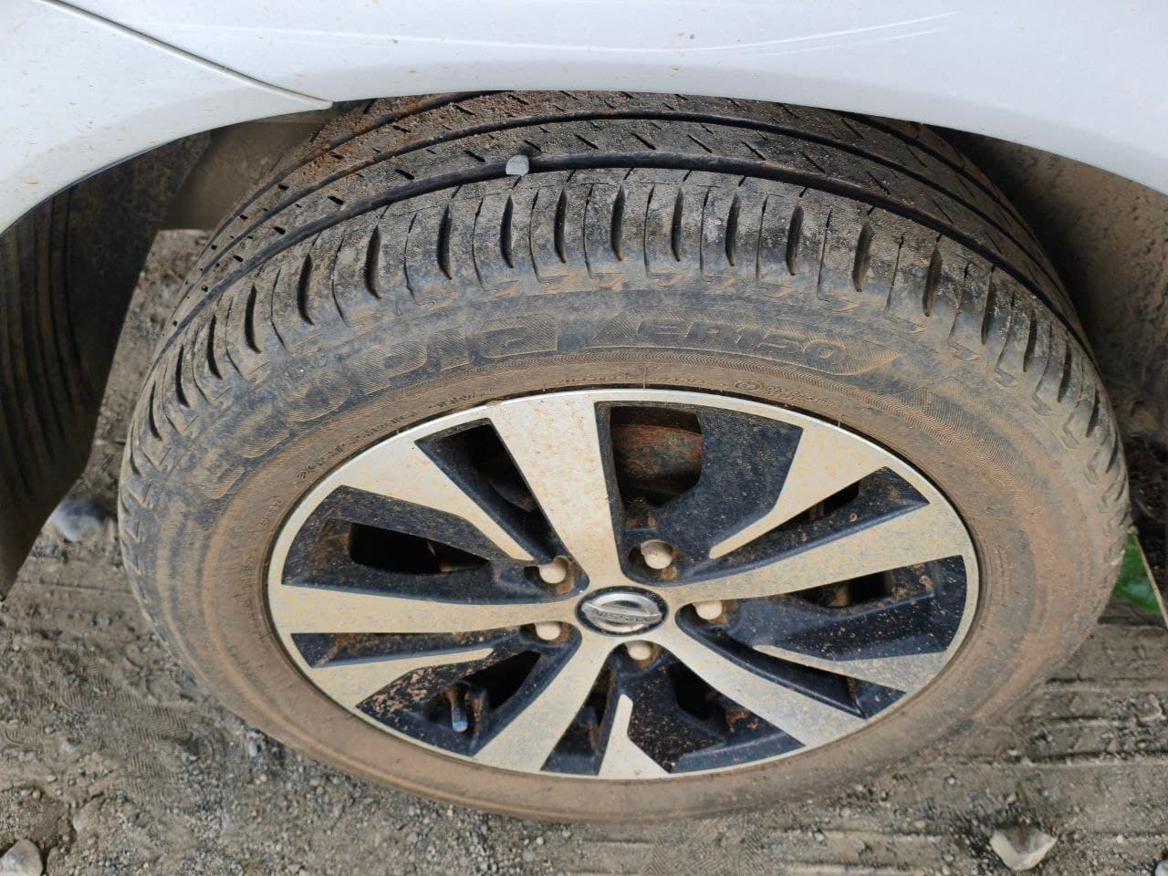 Car gallery image