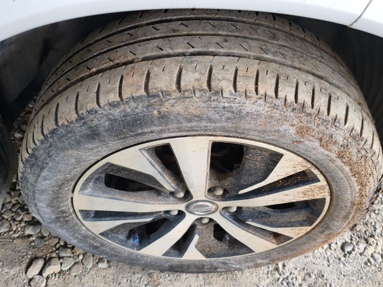 Car gallery image