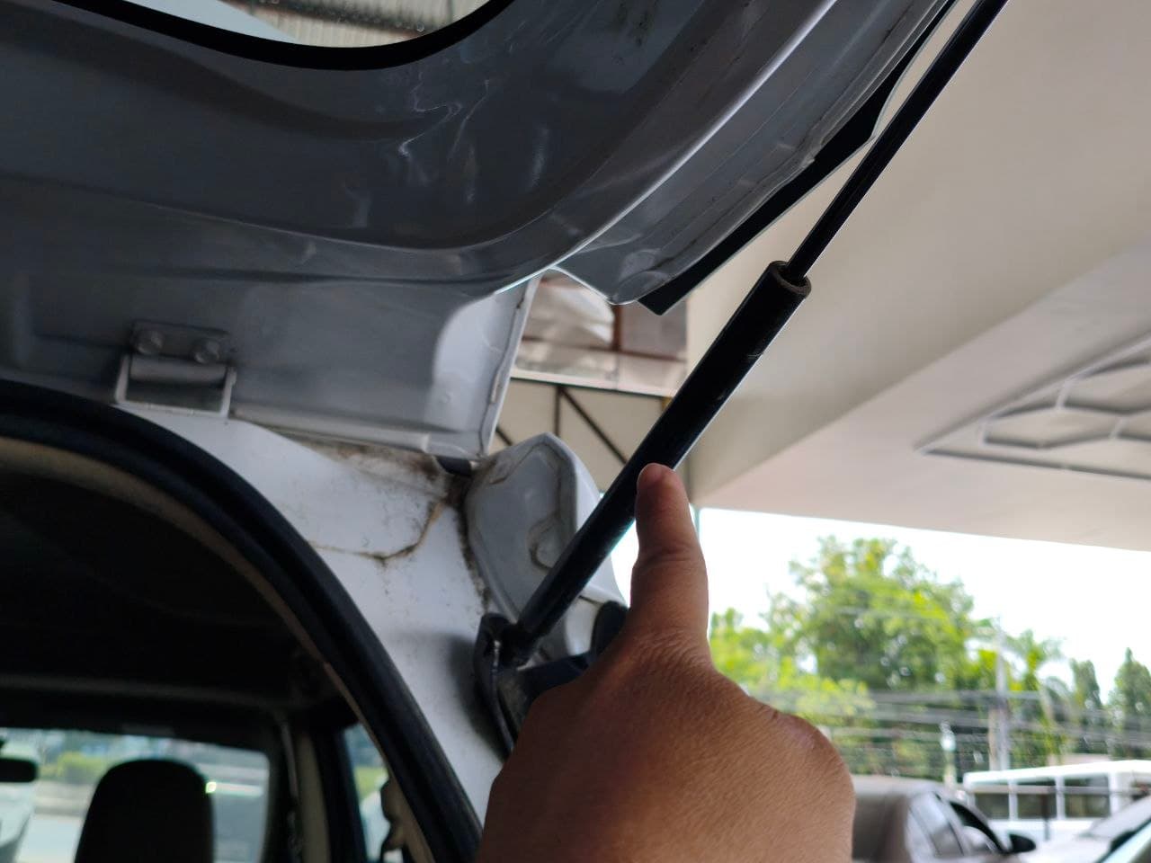 Car gallery image