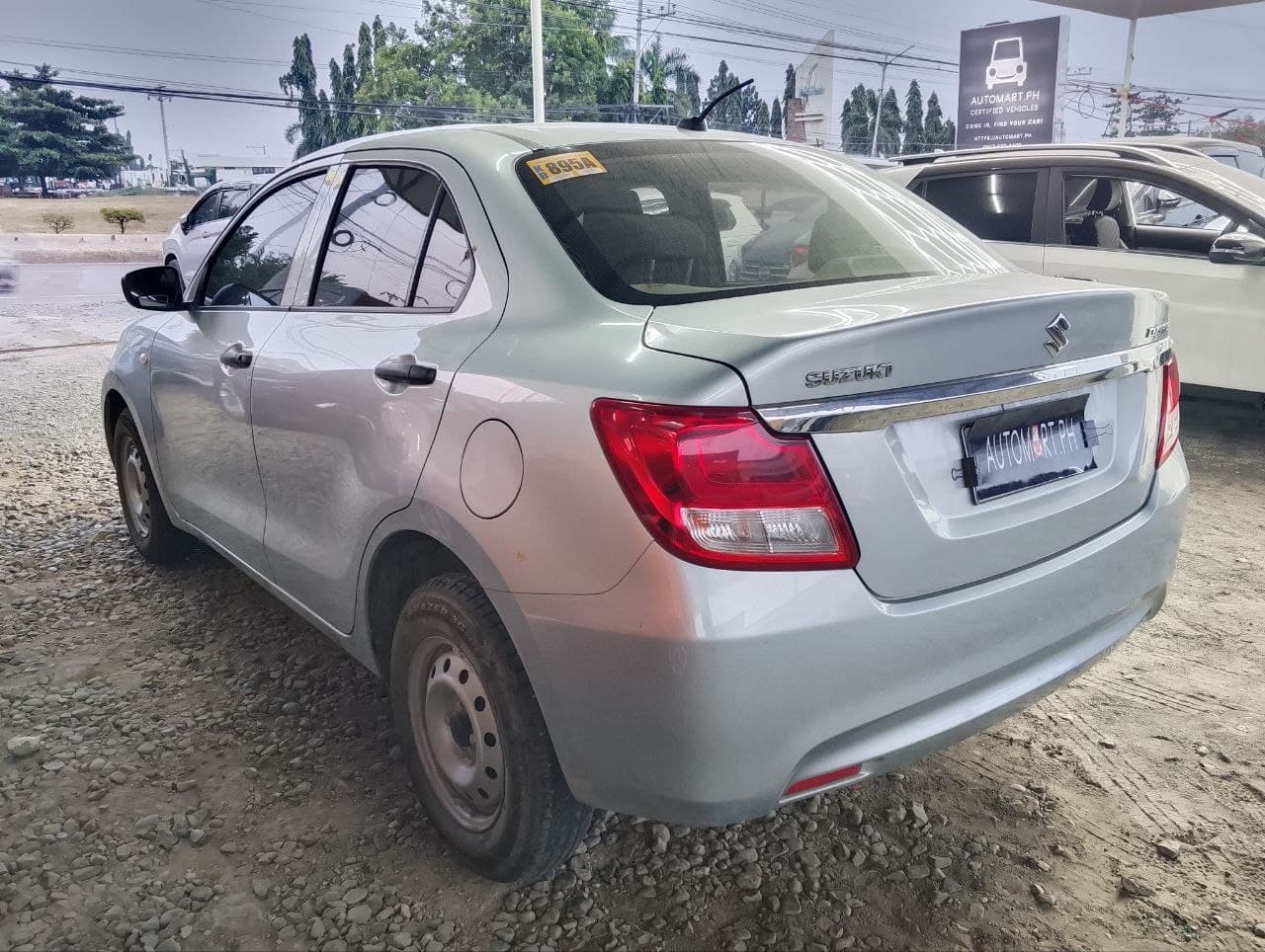 Car gallery image