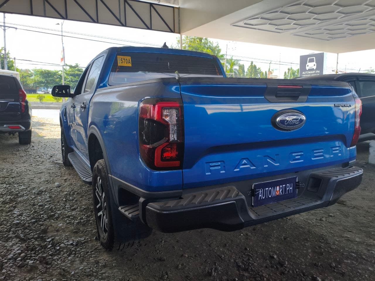 Car gallery image