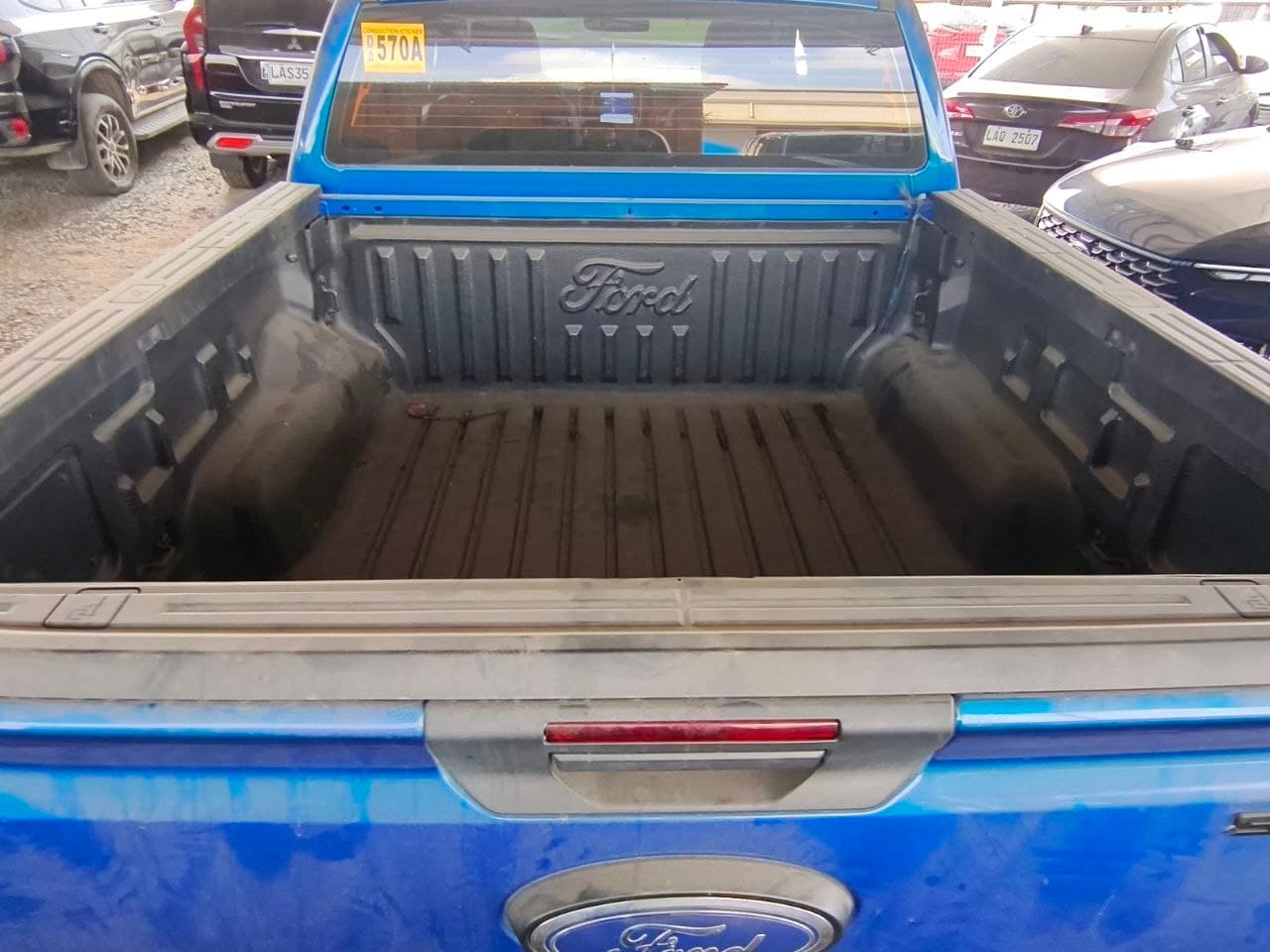 Car gallery image