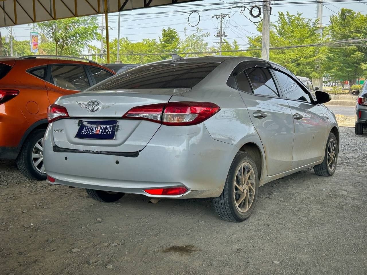 Car gallery image