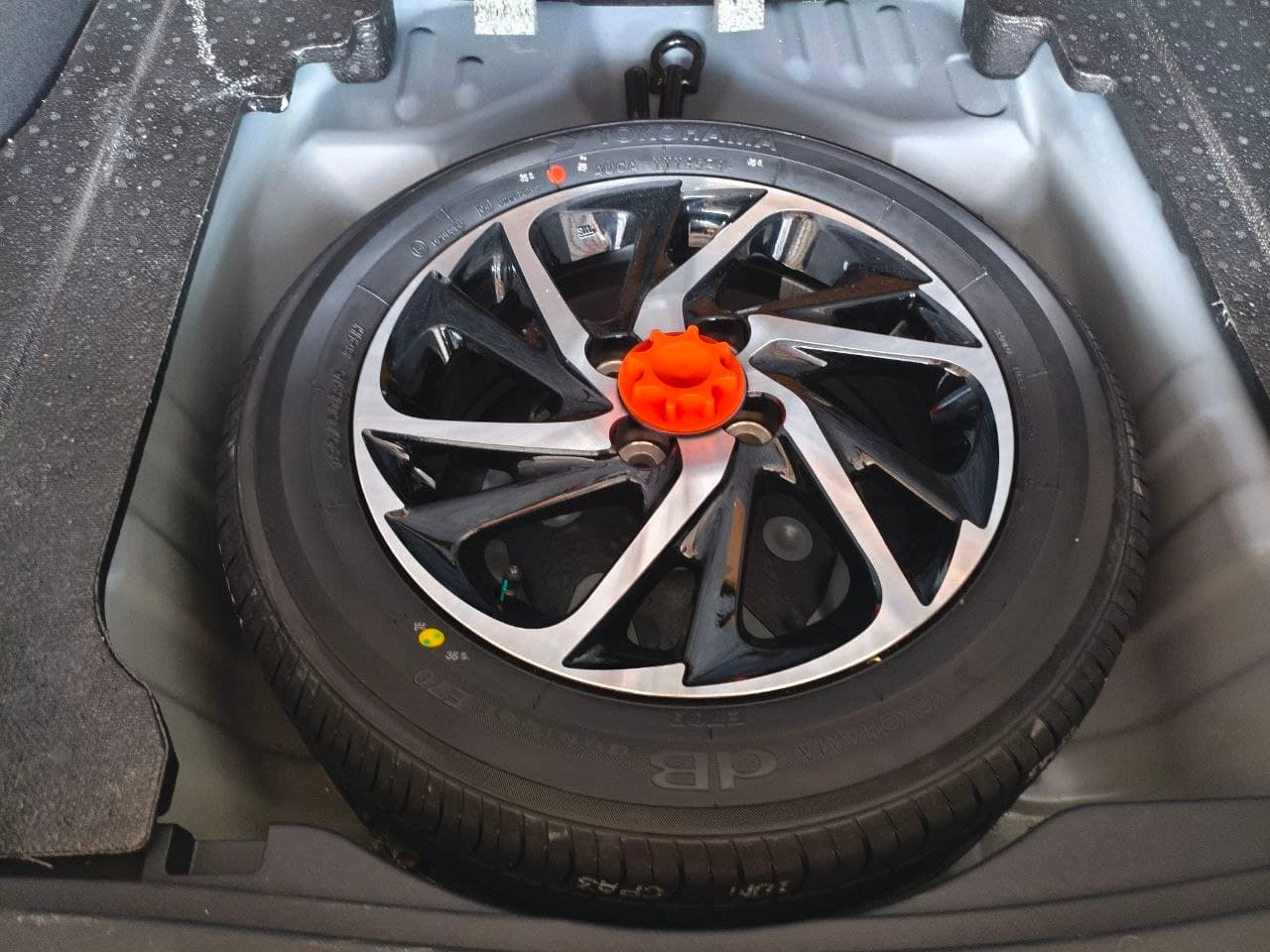 Car gallery image
