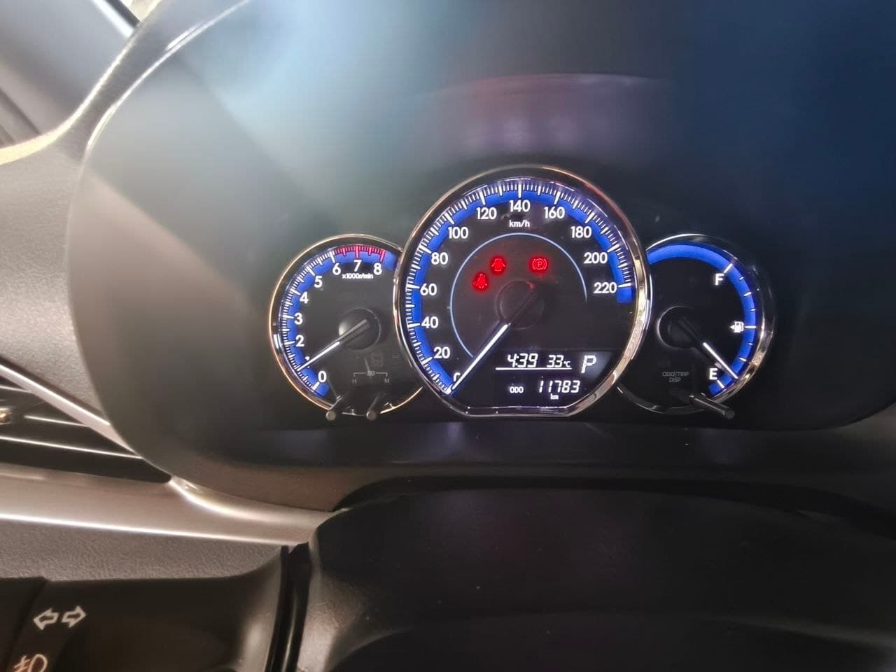 Car gallery image
