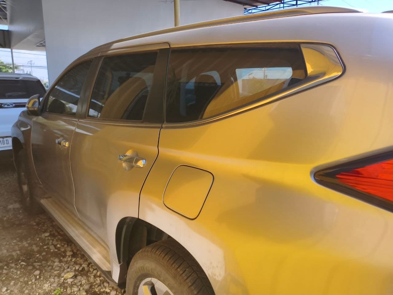 Car gallery image