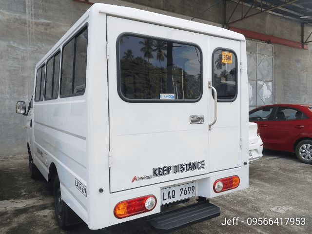 Car gallery image