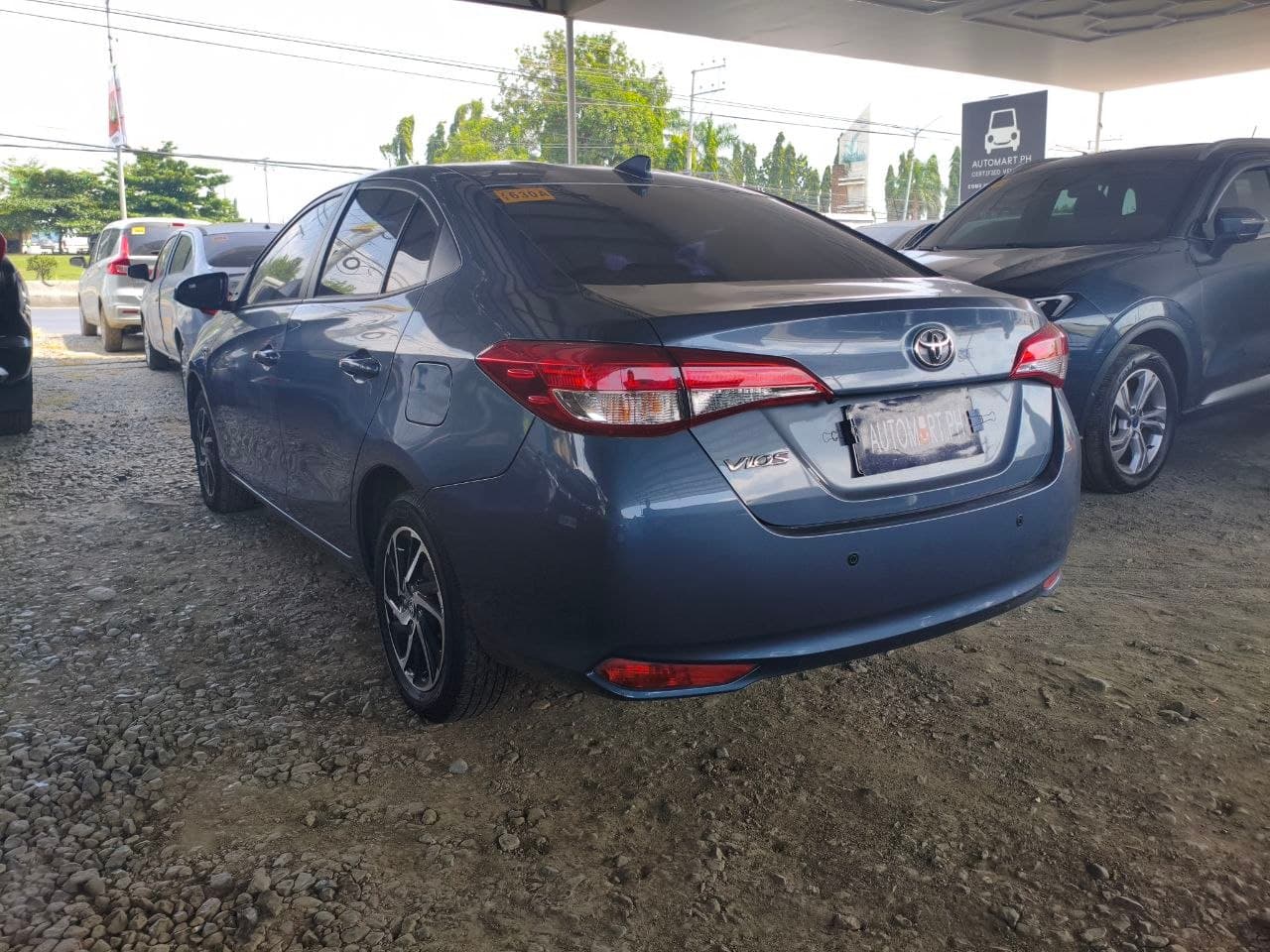 Car gallery image