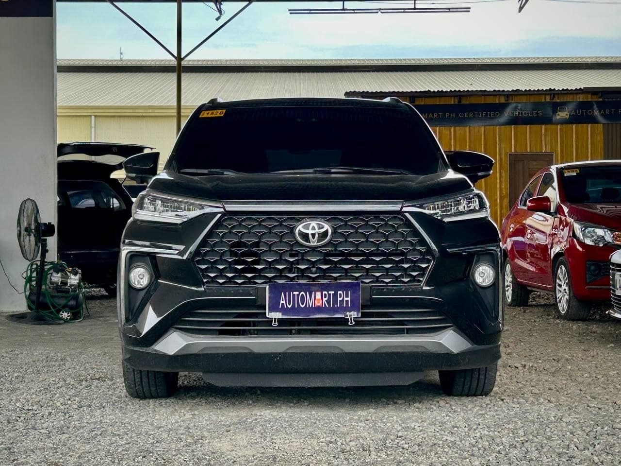 Car gallery image