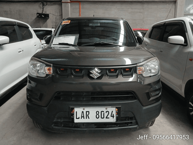 Car gallery image