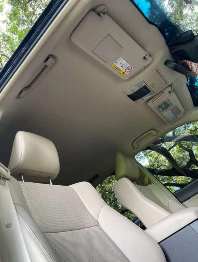 Car gallery image